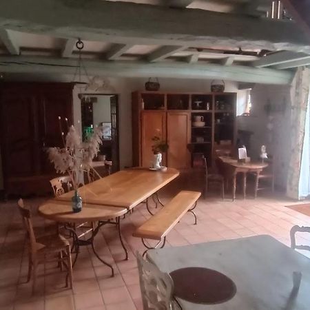 Bed and Breakfast Le Puits Sainte Claire à Courçon Extérieur photo