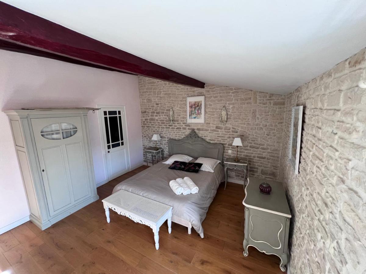 Bed and Breakfast Le Puits Sainte Claire à Courçon Extérieur photo