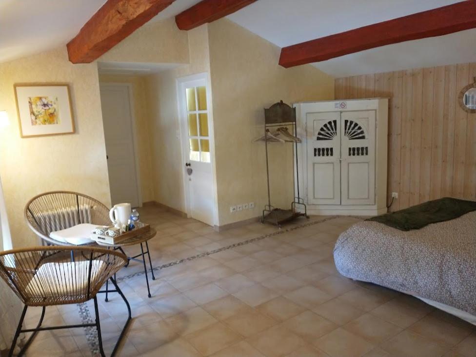 Bed and Breakfast Le Puits Sainte Claire à Courçon Extérieur photo