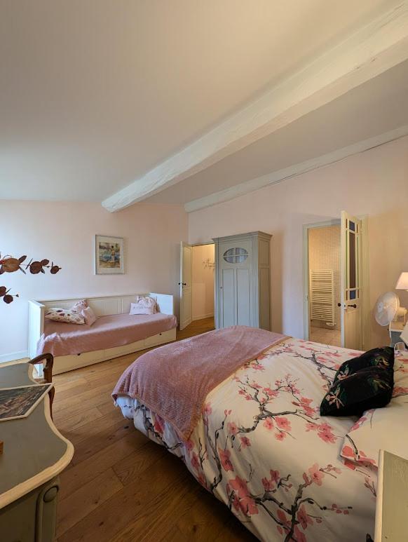 Bed and Breakfast Le Puits Sainte Claire à Courçon Extérieur photo